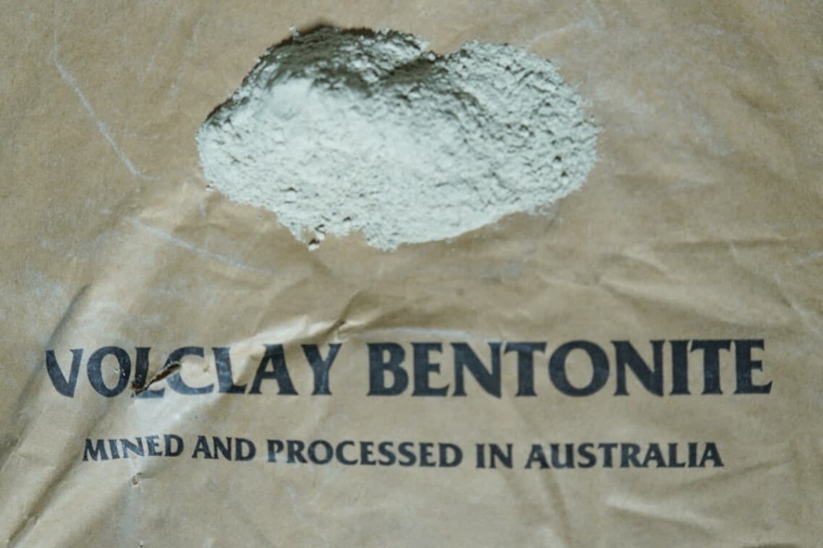  Volclay Bentonite; Reduce Soil Permeability Prevent Seepage 3 Varieties Potassium Sodium Calcium 